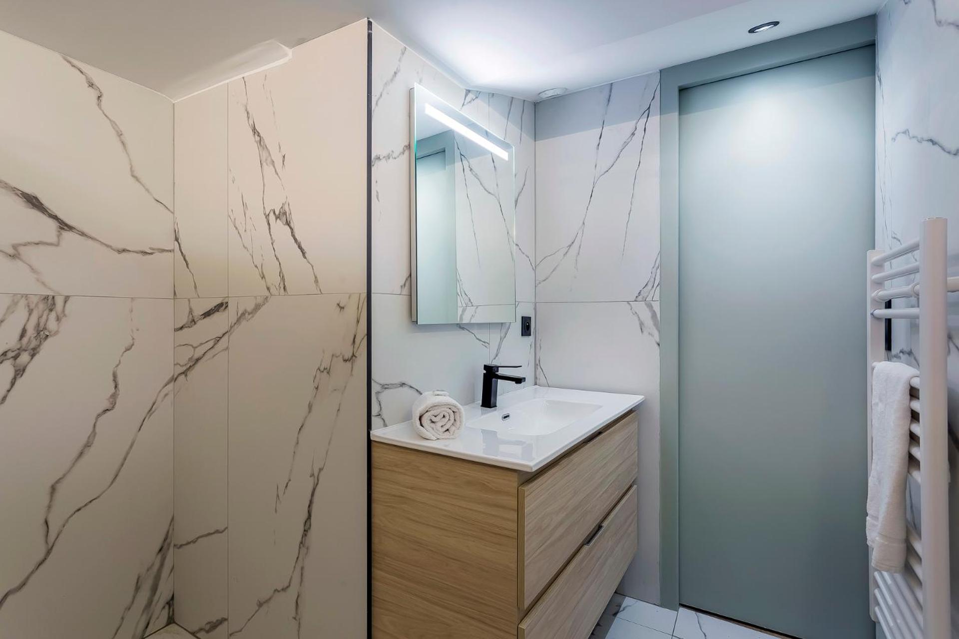 Suite Romantique Balneo Centre 里昂 外观 照片